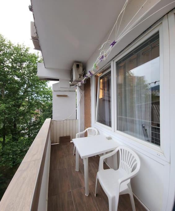 City Center Apt Wfree P Скопье Экстерьер фото